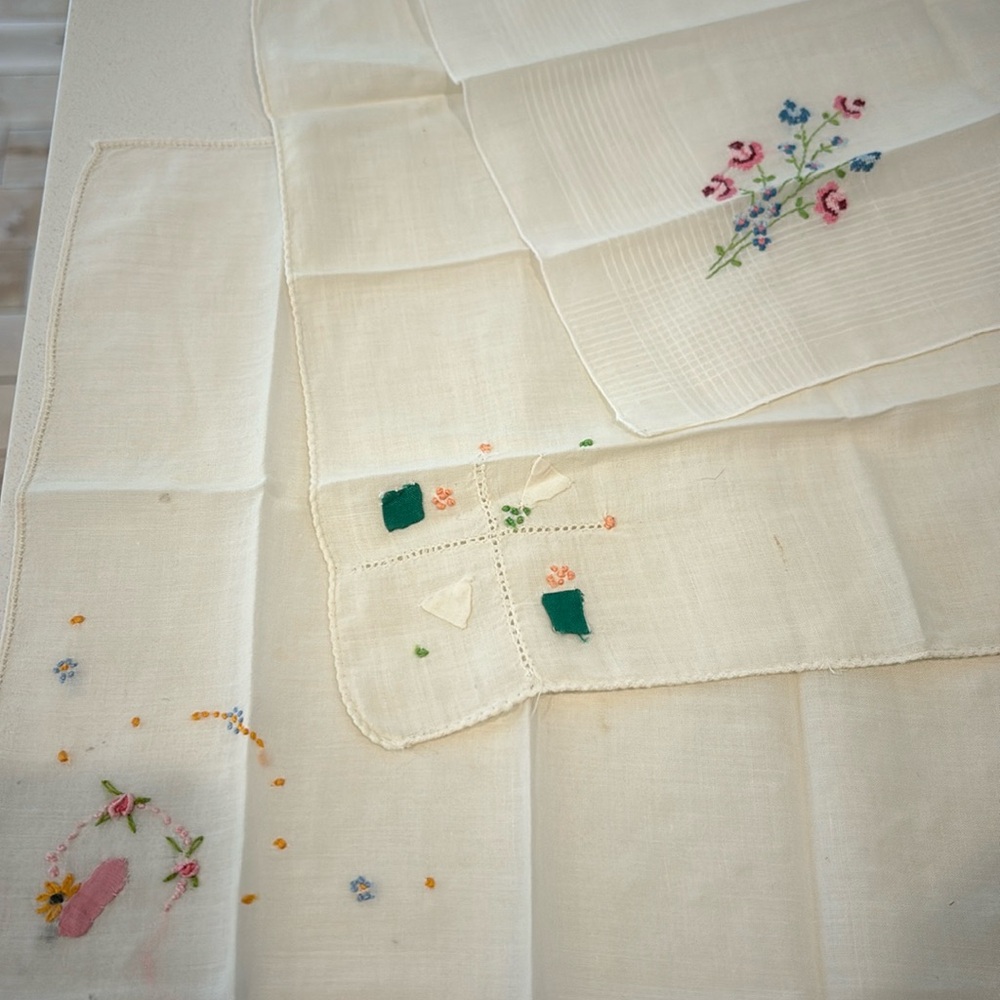 3 hand embroidered women’s or child’s? Vintage Hankies